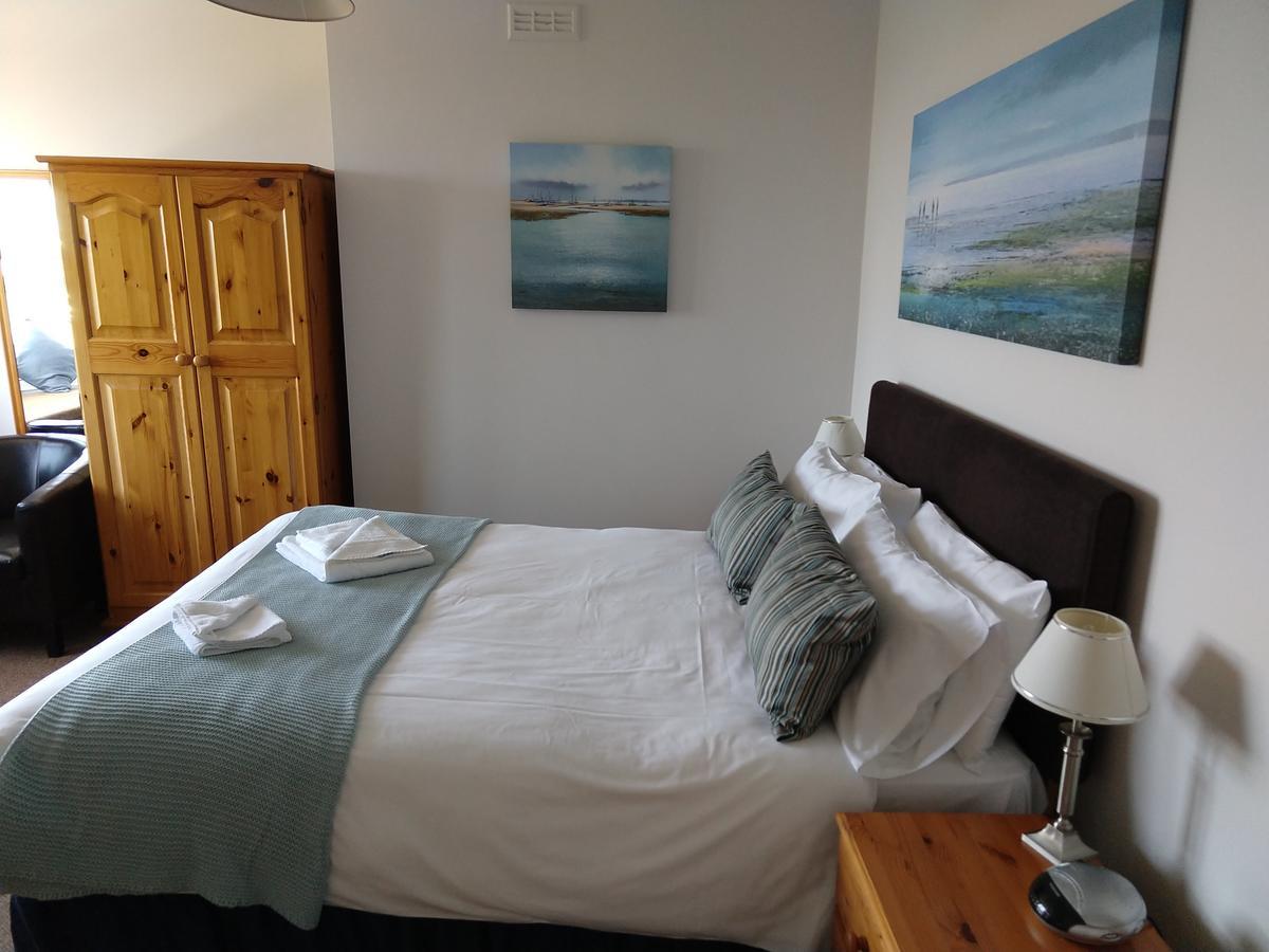 By The Sea Bed And Breakfast อีสต์บอร์น ภายนอก รูปภาพ