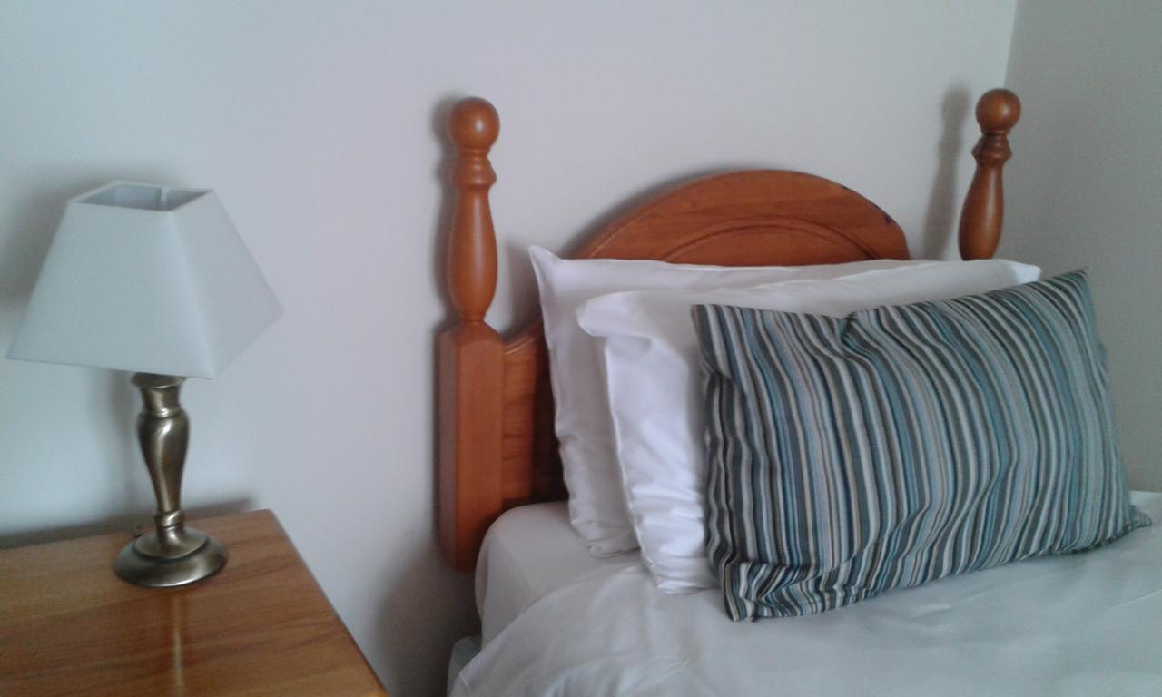 By The Sea Bed And Breakfast อีสต์บอร์น ภายนอก รูปภาพ