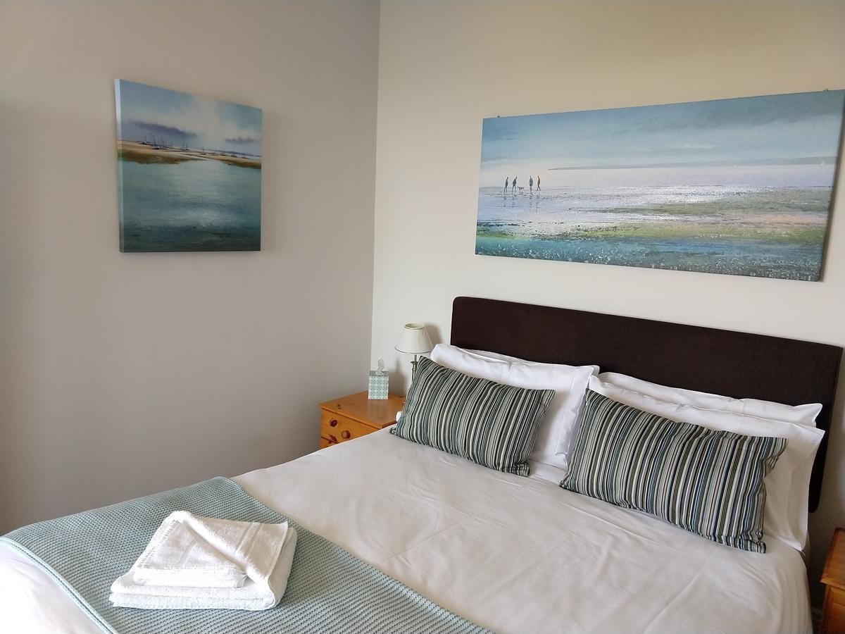 By The Sea Bed And Breakfast อีสต์บอร์น ภายนอก รูปภาพ