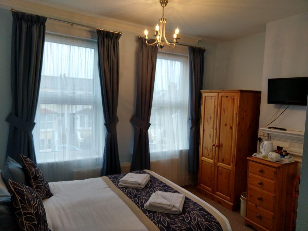 By The Sea Bed And Breakfast อีสต์บอร์น ภายนอก รูปภาพ