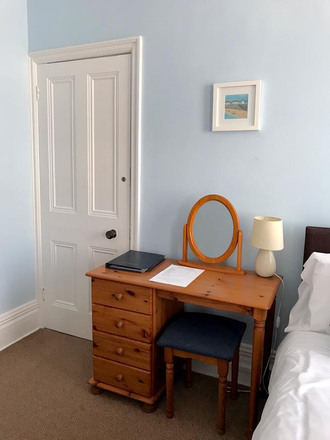 By The Sea Bed And Breakfast อีสต์บอร์น ภายนอก รูปภาพ