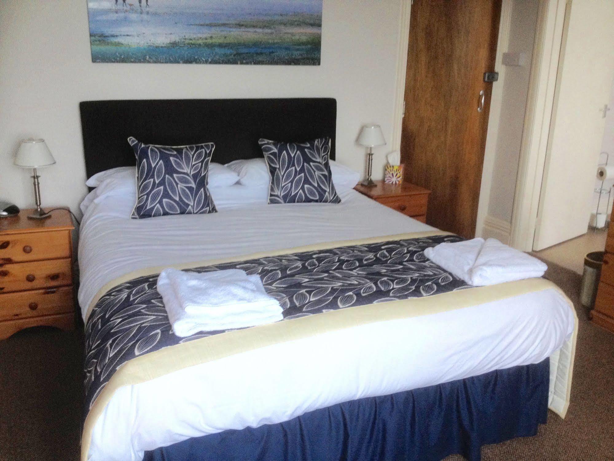 By The Sea Bed And Breakfast อีสต์บอร์น ภายนอก รูปภาพ